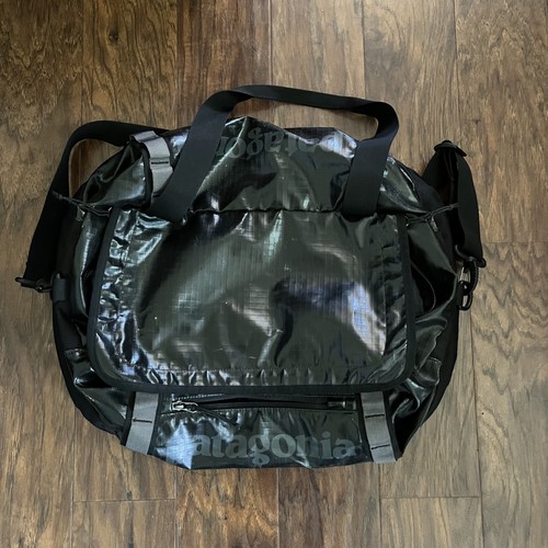Patagonia black hole duffel - black,