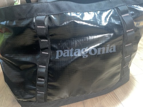 Patagonia black hole - hole, tote