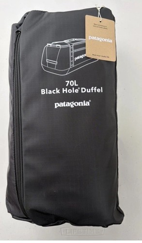 Nwt patagonia black hole - black,